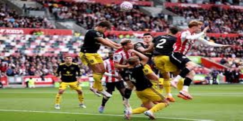 华体会体育战术拆解：两种思路的正面对抗-华体会体育