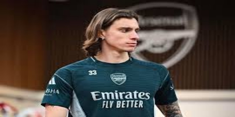 夏季转会窗口动态与补强策略- 华体会体育