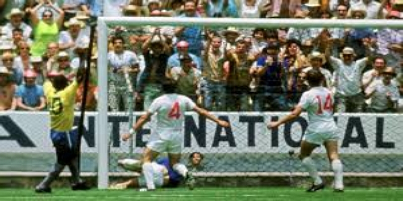 职业生涯回顾：班克斯的辉煌足迹 - 华体会体育