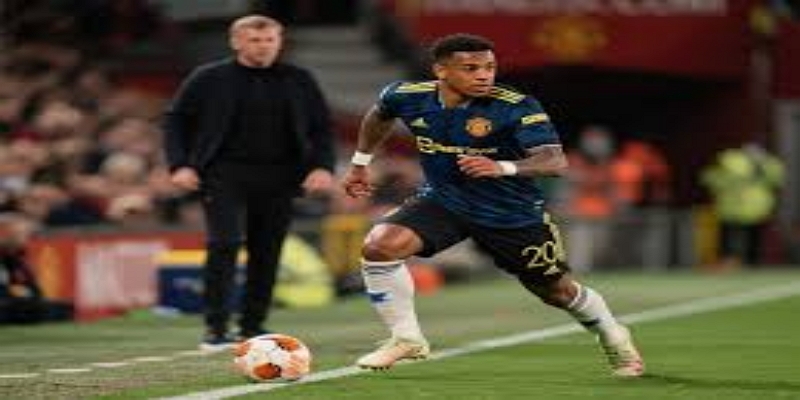 贝尼特斯帅位压力下的爆发：比赛背景与华体会体育观察-华体会体育